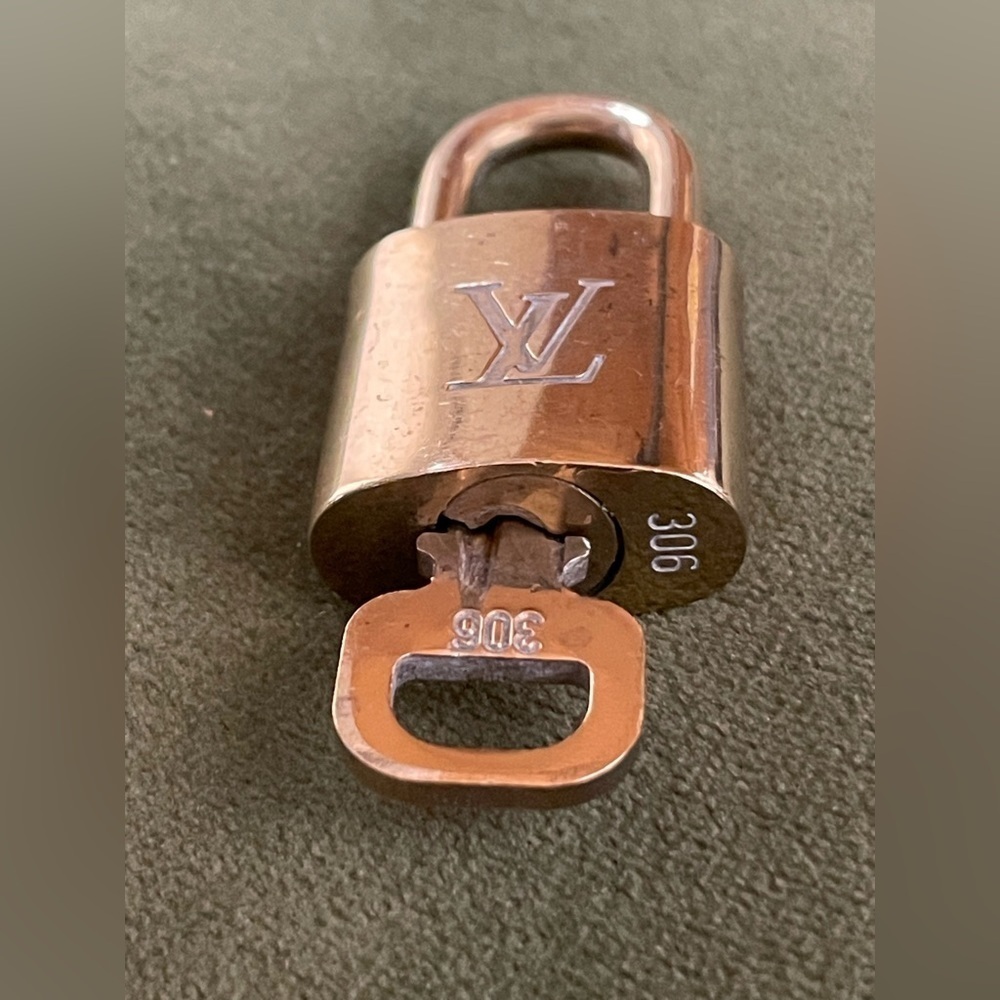 Louis Vuitton Lock and Key #306